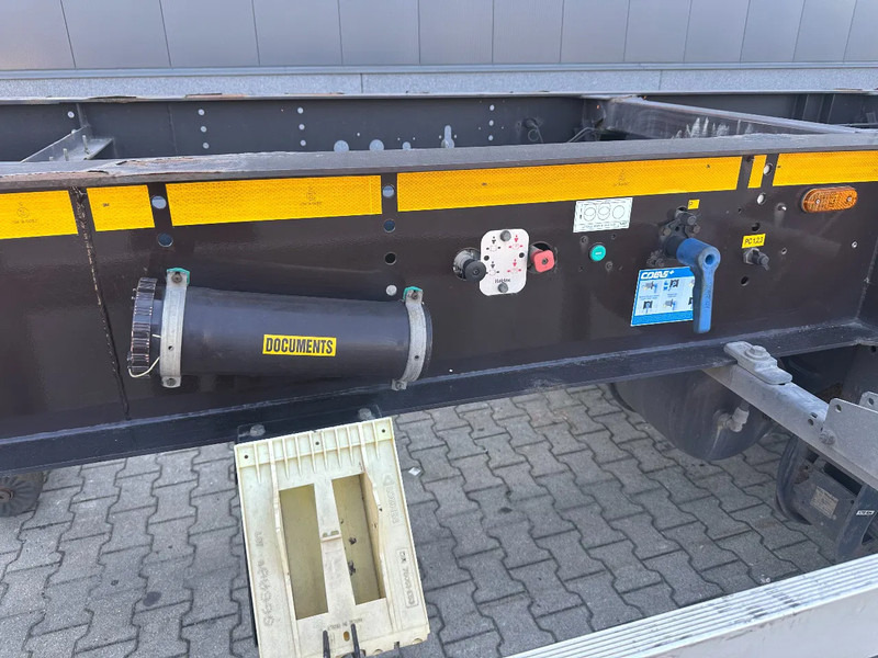 Containertransporter/ Wissellaadbak oplegger Burg 20FT / 20FT SWAP ADR (EX/II, EX/III, FL, AT), Leergewicht : 3.690kg, SAF INTRADISC, 2x Liftachse, NL-Chassis: afbeelding 11