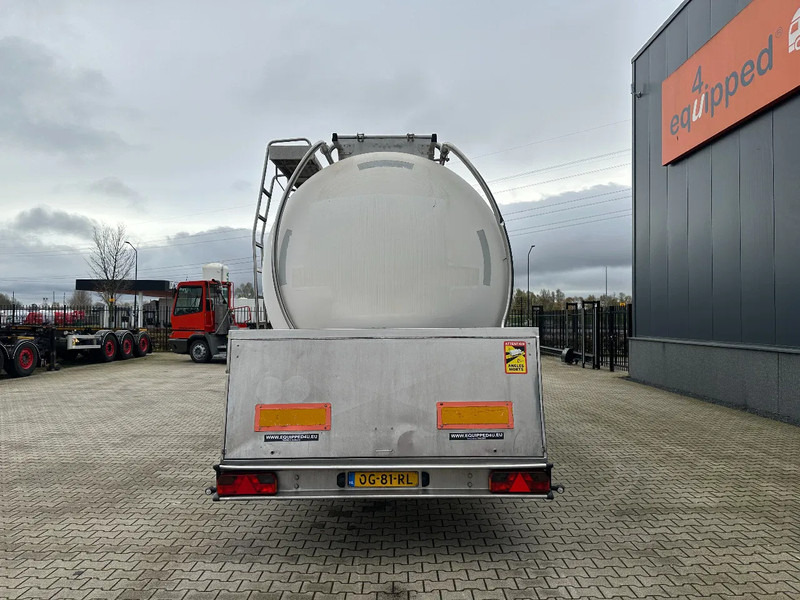 Feldbinder LEVENSMIDDELEN / FOOD / LEBENSMITTEL / 33.500L / 3-COMP / POMP / NL-trailer / APK: 12-2026, 10x beschikbaar - Tankoplegger: afbeelding 5 Feldbinder LEVENSMIDDELEN / FOOD / LEBENSMITTEL / 33.500L / 3-COMP / POMP / NL-trailer / APK: 12-2026, 10x beschikbaar - Tankoplegger: afbeelding 5