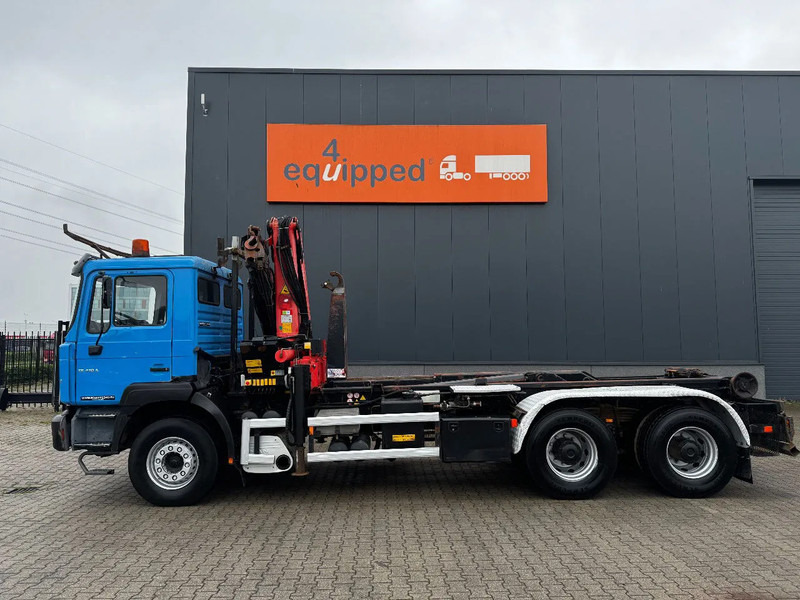 MAN FE 410A, 6x4, EURO 2, Palfinger PK17000 Crane + VDL HOOK, full spring, manual gearbox, MOT 9/2025 - Haakarmsysteem vrachtwagen, Kraanwagen: afbeelding 4 MAN FE 410A, 6x4, EURO 2, Palfinger PK17000 Crane + VDL HOOK, full spring, manual gearbox, MOT 9/2025 - Haakarmsysteem vrachtwagen, Kraanwagen: afbeelding 4
