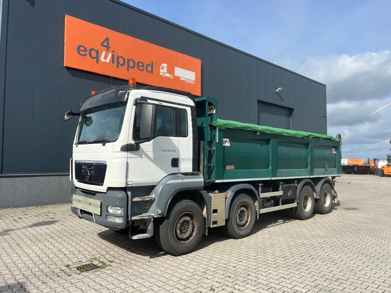 MAN TGS 33.440 AJK KIPPER, 8x4, MANUAL, EURO-5 - Kipper vrachtwagen: afbeelding 2 MAN TGS 33.440 AJK KIPPER, 8x4, MANUAL, EURO-5 - Kipper vrachtwagen: afbeelding 2