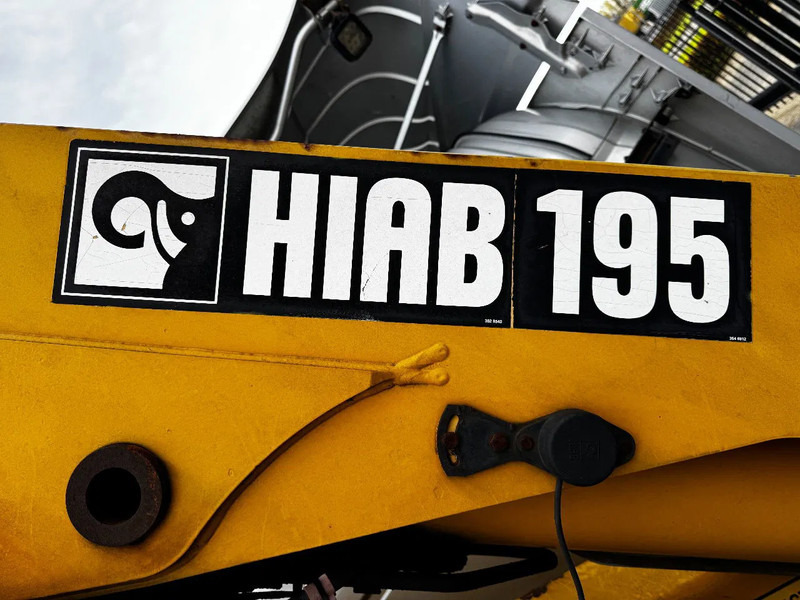 Kraanwagen Scania P114-340 + HIAB 19-5 crane + remote / Euro-3 / 3 pedals / NL-truck / APK: 12-2025: afbeelding 20