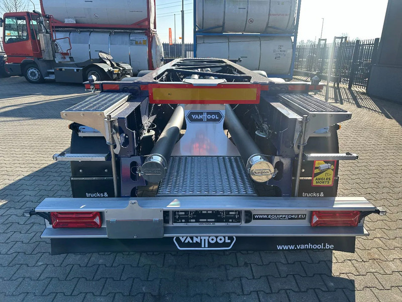 Van Hool NEW / DIRECT AVAILABLE 20FT ADR-CHASSIS, EMPTY WEIGHT: 3.300KG, DISCBRAKES, 3x available, ALU WHEELS - Containertransporter/ Wissellaadbak oplegger: afbeelding 3 Van Hool NEW / DIRECT AVAILABLE 20FT ADR-CHASSIS, EMPTY WEIGHT: 3.300KG, DISCBRAKES, 3x available, ALU WHEELS - Containertransporter/ Wissellaadbak oplegger: afbeelding 3