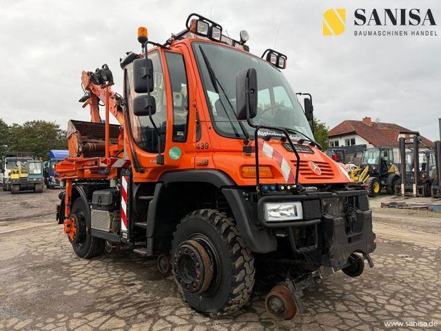 Unimog U400/ Zweiwege/ Rail/ Gleis/Mulag - Gemeentelijke machine/ Speciaal: afbeelding 1 Unimog U400/ Zweiwege/ Rail/ Gleis/Mulag - Gemeentelijke machine/ Speciaal: afbeelding 1