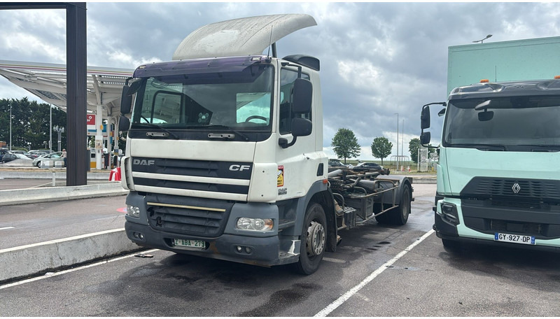 DAF CF 85.410 - 19T HOOKLIFT / ABROLLKIPPER / GANCHO - MANUAL ZF - A/C - GOOD CONDITION - Haakarmsysteem vrachtwagen: afbeelding 3 DAF CF 85.410 - 19T HOOKLIFT / ABROLLKIPPER / GANCHO - MANUAL ZF - A/C - GOOD CONDITION - Haakarmsysteem vrachtwagen: afbeelding 3