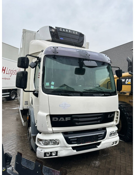 DAF LF 45.220 12T E5 4x2 - FRIGO CARRIER - BOX 5m30 x 2m35 x 2m46 - *407.000km* - A/C - TAILLIFT - AUTOMATIC - BE TRUCK - Koelwagen vrachtwagen: afbeelding 2 DAF LF 45.220 12T E5 4x2 - FRIGO CARRIER - BOX 5m30 x 2m35 x 2m46 - *407.000km* - A/C - TAILLIFT - AUTOMATIC - BE TRUCK - Koelwagen vrachtwagen: afbeelding 2