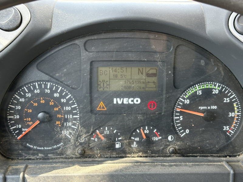 Bakwagen Iveco EUROCARGO 80E18 CLOSED BOX 6m00 x 2m49 x 2m37 - EURO 5 - *176.000km* - TAILLIFT - MANUAL - BE TRUCK: afbeelding 11