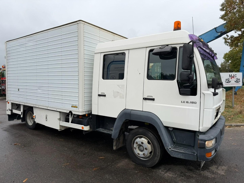 MAN LE 8.180 CLOSED BOX / KOFFER - DOKA - MANUAL GEARBOX - *248.000km* - STEEL SPRING / BLATT / LAMES - BE TRUCK - Bakwagen: afbeelding 1 MAN LE 8.180 CLOSED BOX / KOFFER - DOKA - MANUAL GEARBOX - *248.000km* - STEEL SPRING / BLATT / LAMES - BE TRUCK - Bakwagen: afbeelding 1