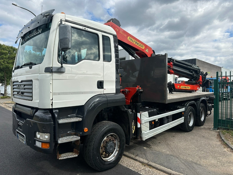 MAN TGA 33.360 6x6 + CRANE PALFINGER PK36002 E 6x + JIB + WINCH - *184.000km* - MANUAL - EURO 3 - Kraanwagen: afbeelding 1 MAN TGA 33.360 6x6 + CRANE PALFINGER PK36002 E 6x + JIB + WINCH - *184.000km* - MANUAL - EURO 3 - Kraanwagen: afbeelding 1