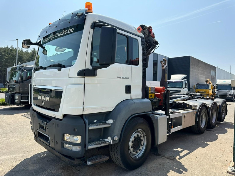 MAN TGS 35.400 8x4 TRIDEM HOOKLIFT T22 + CRANE PALFINGER PK 18001 EH + RADIO - EURO 5 - LIFT/STEERING AXLE - BE TRUCK - Haakarmsysteem vrachtwagen, Kraanwagen: afbeelding 4 MAN TGS 35.400 8x4 TRIDEM HOOKLIFT T22 + CRANE PALFINGER PK 18001 EH + RADIO - EURO 5 - LIFT/STEERING AXLE - BE TRUCK - Haakarmsysteem vrachtwagen, Kraanwagen: afbeelding 4