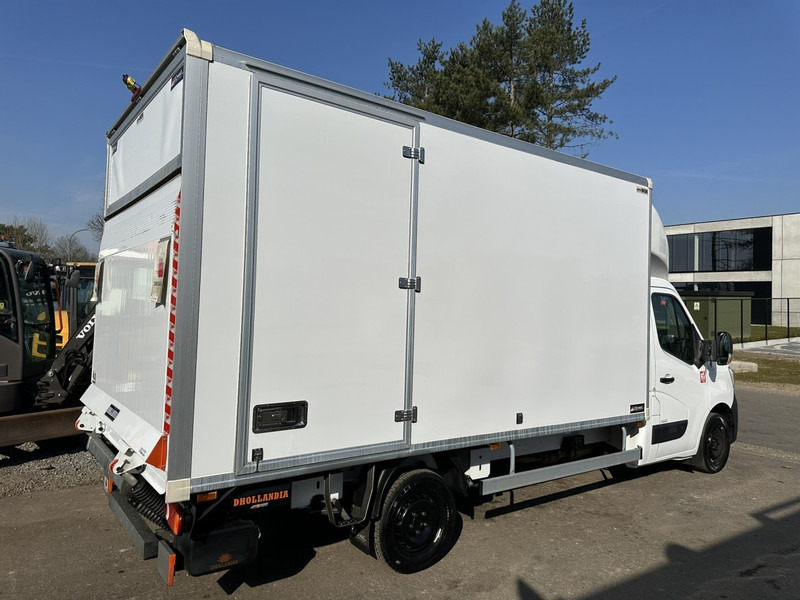 Renault MASTER 2.3 - 163HP - RED EDITION BAKWAGEN + LAADKLEP - 4m30 x 2m20 x 2m20 - CAMERA - NAVI - PACK COMFORT - BELG - Bestelwagen gesloten laadbak: afbeelding 5 Renault MASTER 2.3 - 163HP - RED EDITION BAKWAGEN + LAADKLEP - 4m30 x 2m20 x 2m20 - CAMERA - NAVI - PACK COMFORT - BELG - Bestelwagen gesloten laadbak: afbeelding 5