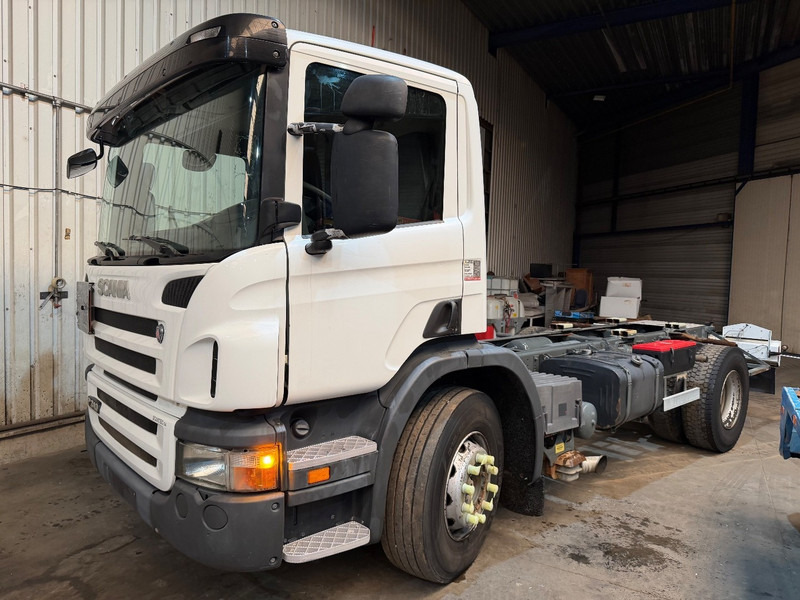 Scania P310 4x2 CHASSIS - ADR (ex tanker) - *322.000km* - AIR SUSPENSION - MANUAL - BE TRUCK - Tankwagen: afbeelding 1 Scania P310 4x2 CHASSIS - ADR (ex tanker) - *322.000km* - AIR SUSPENSION - MANUAL - BE TRUCK - Tankwagen: afbeelding 1