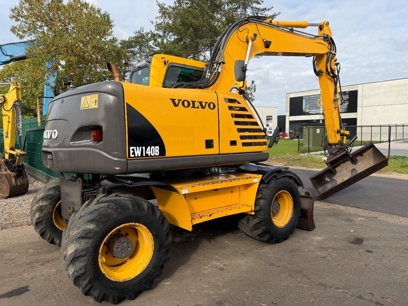Volvo EW 140 B *FULL HYDR* - BLADE - 10.485h - TILT BUCKET -  CE - NL MACHINE - GOOD CONDITION - Mobiele graafmachine: afbeelding 3 Volvo EW 140 B *FULL HYDR* - BLADE - 10.485h - TILT BUCKET -  CE - NL MACHINE - GOOD CONDITION - Mobiele graafmachine: afbeelding 3