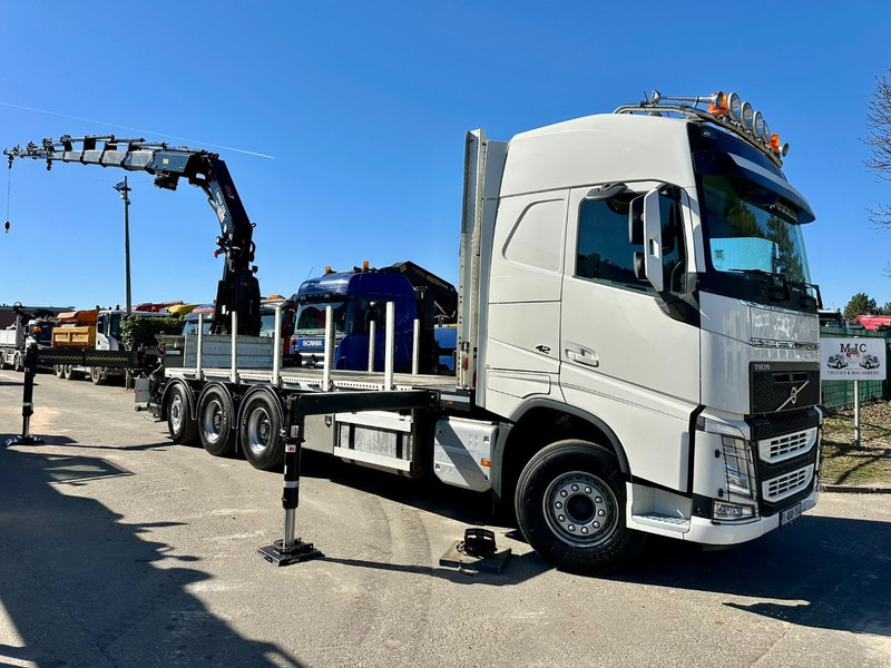 Volvo FH 420 8x4 TRIDEM + KRAAN HIAB 408 E-8 HIPRO + WINCH - 63.000km ONLY - CREWCAB 4 SEATER - PLATFORM 7m - TOP CONDITION - Vrachtwagen met open laadbak, Kraanwagen: afbeelding 2 Volvo FH 420 8x4 TRIDEM + KRAAN HIAB 408 E-8 HIPRO + WINCH - 63.000km ONLY - CREWCAB 4 SEATER - PLATFORM 7m - TOP CONDITION - Vrachtwagen met open laadbak, Kraanwagen: afbeelding 2