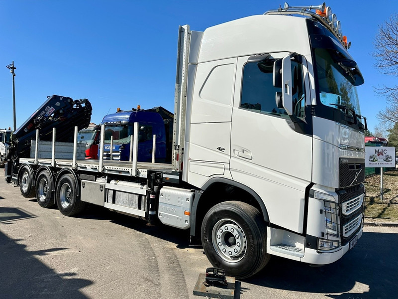 Volvo FH 420 8x4 TRIDEM + KRAAN HIAB 408 E-8 HIPRO + WINCH - 63.000km ONLY - CREWCAB 4 SEATER - PLATFORM 7m - TOP CONDITION - Kraanwagen: afbeelding 2 Volvo FH 420 8x4 TRIDEM + KRAAN HIAB 408 E-8 HIPRO + WINCH - 63.000km ONLY - CREWCAB 4 SEATER - PLATFORM 7m - TOP CONDITION - Kraanwagen: afbeelding 2