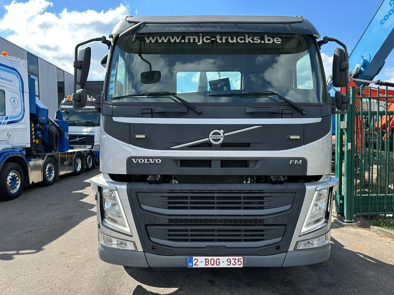 Volvo FM 420 6x4 AJK HOOKLIFT / HAAK 20T - 5760mm - WB 3m90 - HUB REDUCTION / STEEL SUSPENSION - EURO 6 - BE TRUCK - Haakarmsysteem vrachtwagen: afbeelding 2 Volvo FM 420 6x4 AJK HOOKLIFT / HAAK 20T - 5760mm - WB 3m90 - HUB REDUCTION / STEEL SUSPENSION - EURO 6 - BE TRUCK - Haakarmsysteem vrachtwagen: afbeelding 2