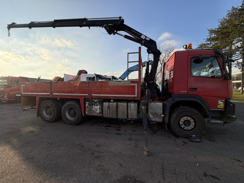 Volvo FMX 420 6X4 + CRANE HMF 1720 + winch + radio - BIG AXLES / HUB REDUCTION - STEEL SPRING / BLATT - PLATFORM 6m10 - Kraanwagen: afbeelding 5 Volvo FMX 420 6X4 + CRANE HMF 1720 + winch + radio - BIG AXLES / HUB REDUCTION - STEEL SPRING / BLATT - PLATFORM 6m10 - Kraanwagen: afbeelding 5