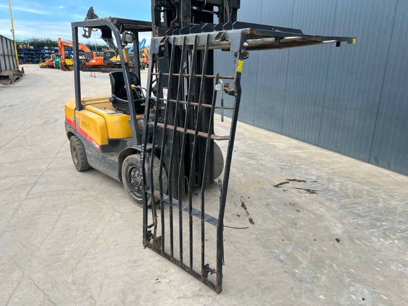 Cat 312D / 315D / 319D / 320D / 324D / 329D / 330D / 3 - Cabine en interieur voor Bouwmachine: afbeelding 1 Cat 312D / 315D / 319D / 320D / 324D / 329D / 330D / 3 - Cabine en interieur voor Bouwmachine: afbeelding 1