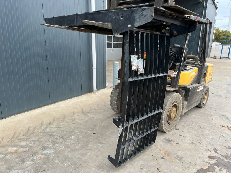 Cat 313E / 320F / 323E / 325F / 329E / 330F / 336E / 3 - Cabine en interieur voor Bouwmachine: afbeelding 2 Cat 313E / 320F / 323E / 325F / 329E / 330F / 336E / 3 - Cabine en interieur voor Bouwmachine: afbeelding 2