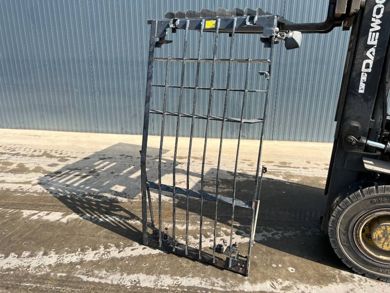 Cat 313E / 320F / 323E / 325F / 329E / 330F / 336E / 3 - Cabine en interieur voor Bouwmachine: afbeelding 1 Cat 313E / 320F / 323E / 325F / 329E / 330F / 336E / 3 - Cabine en interieur voor Bouwmachine: afbeelding 1