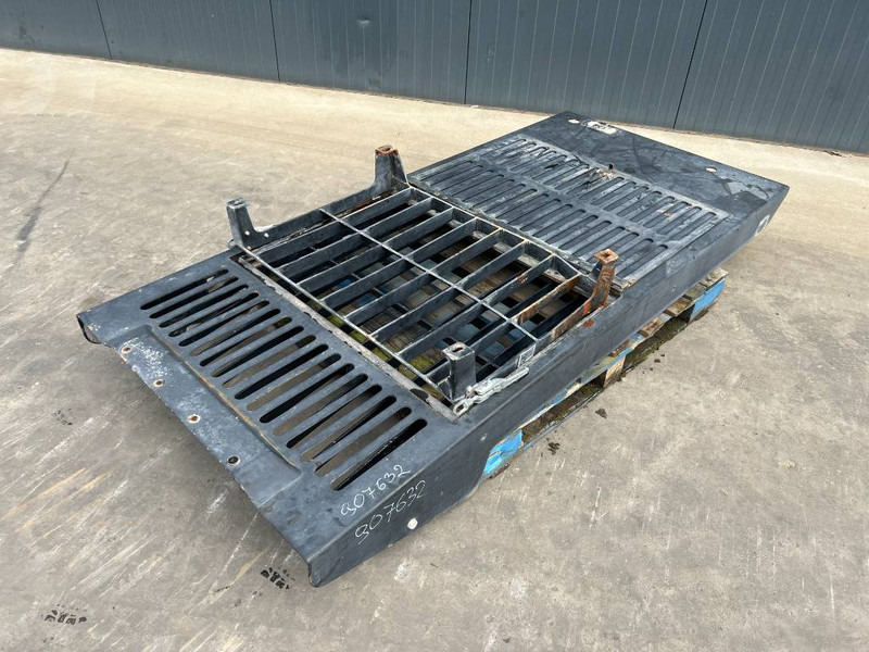 Cat 313E / M315F / 320F / 323E / 325F / 329E/ 330F / 3 - Cabine en interieur voor Bouwmachine: afbeelding 1 Cat 313E / M315F / 320F / 323E / 325F / 329E/ 330F / 3 - Cabine en interieur voor Bouwmachine: afbeelding 1