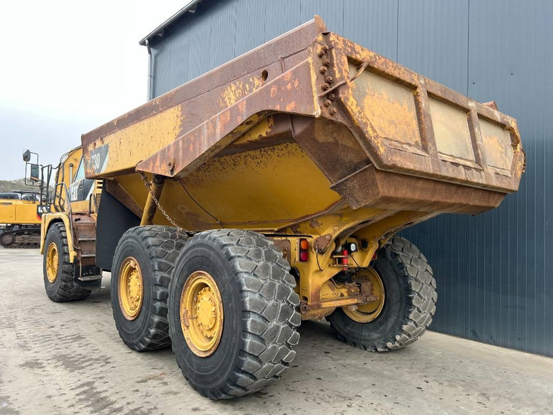Cat 730 - Kiepwagen met knikbesturing: afbeelding 3 Cat 730 - Kiepwagen met knikbesturing: afbeelding 3