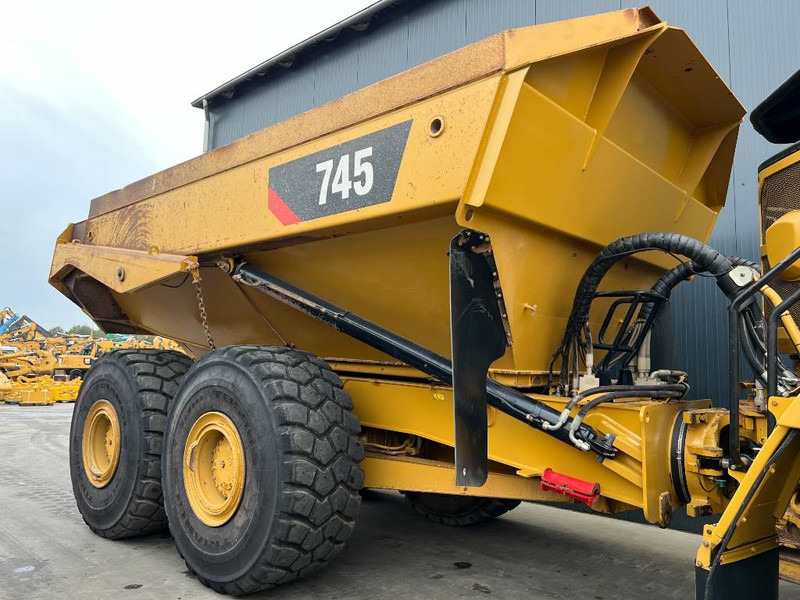 Cat 745 - Kiepwagen met knikbesturing: afbeelding 5 Cat 745 - Kiepwagen met knikbesturing: afbeelding 5