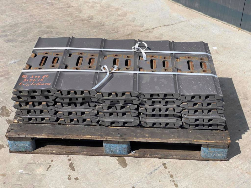 JCB JS240 / JS260 / JS300 Shoes/Pads - Frame/ Chassis voor Bouwmachine: afbeelding 4 JCB JS240 / JS260 / JS300 Shoes/Pads - Frame/ Chassis voor Bouwmachine: afbeelding 4