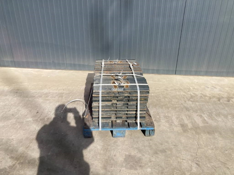 Komatsu PC150 / PC160 / PC180 / PC210 / PC240 3 Grouser 60 - Frame/ Chassis voor Bouwmachine: afbeelding 3 Komatsu PC150 / PC160 / PC180 / PC210 / PC240 3 Grouser 60 - Frame/ Chassis voor Bouwmachine: afbeelding 3