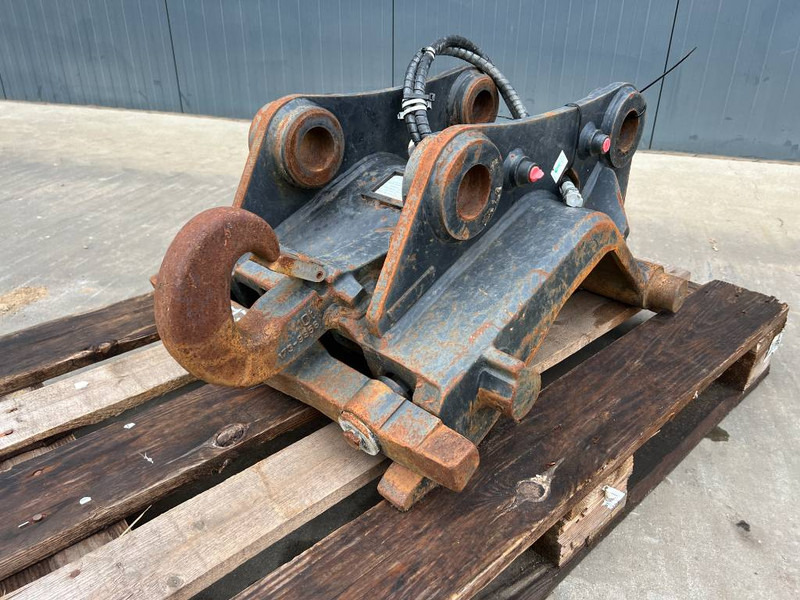 Verachtert CW20 - 312 / 311F / 313F / 315F - Snelwissel voor Bouwmachine: afbeelding 1 Verachtert CW20 - 312 / 311F / 313F / 315F - Snelwissel voor Bouwmachine: afbeelding 1