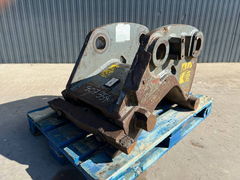 Verachtert CW45S - JS300 - Snelwissel voor Bouwmachine: afbeelding 1 Verachtert CW45S - JS300 - Snelwissel voor Bouwmachine: afbeelding 1