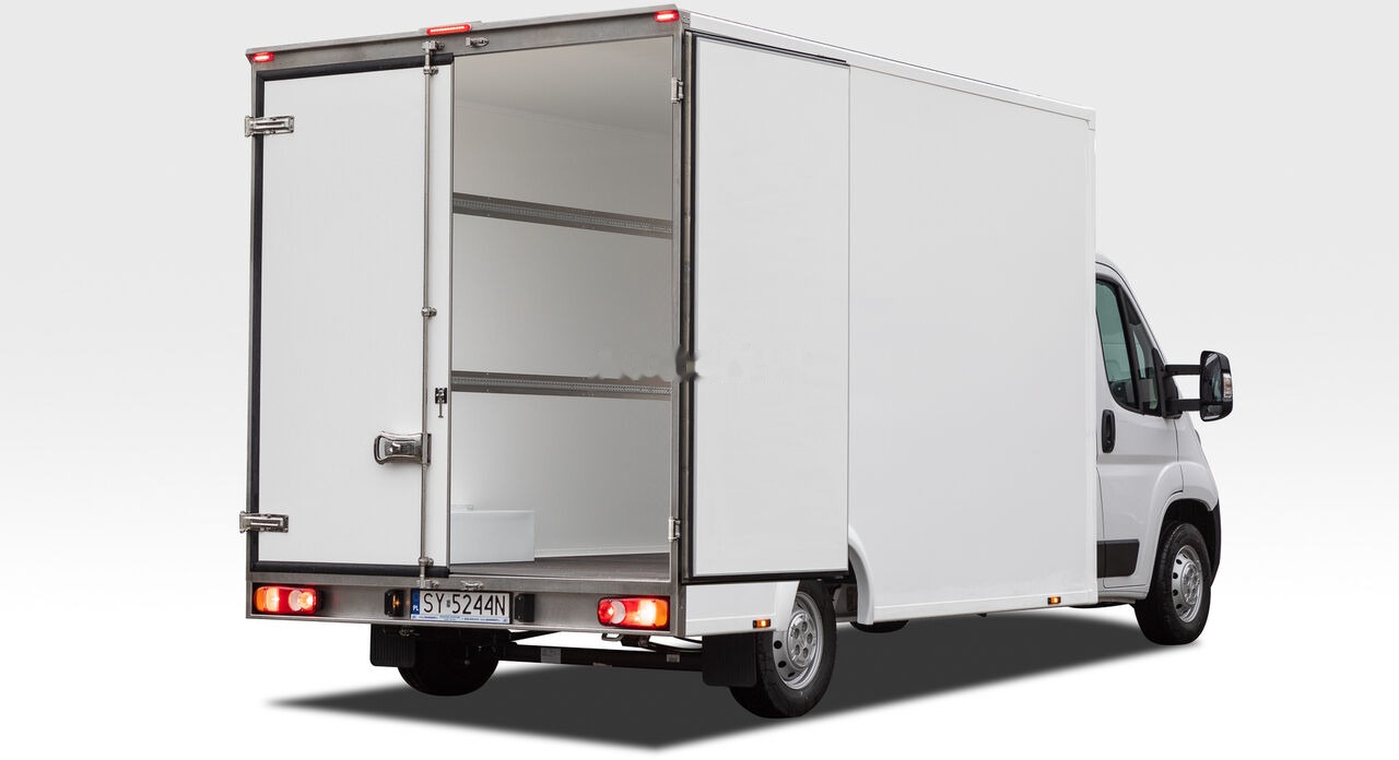 Bannert Imbiss Handlowy Empty Van Box - Zelfrijdende verkoopwagen: afbeelding 2 Bannert Imbiss Handlowy Empty Van Box - Zelfrijdende verkoopwagen: afbeelding 2