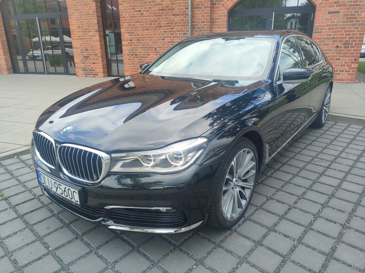 BMW 730D x-drive - Personenwagen: afbeelding 1 BMW 730D x-drive - Personenwagen: afbeelding 1