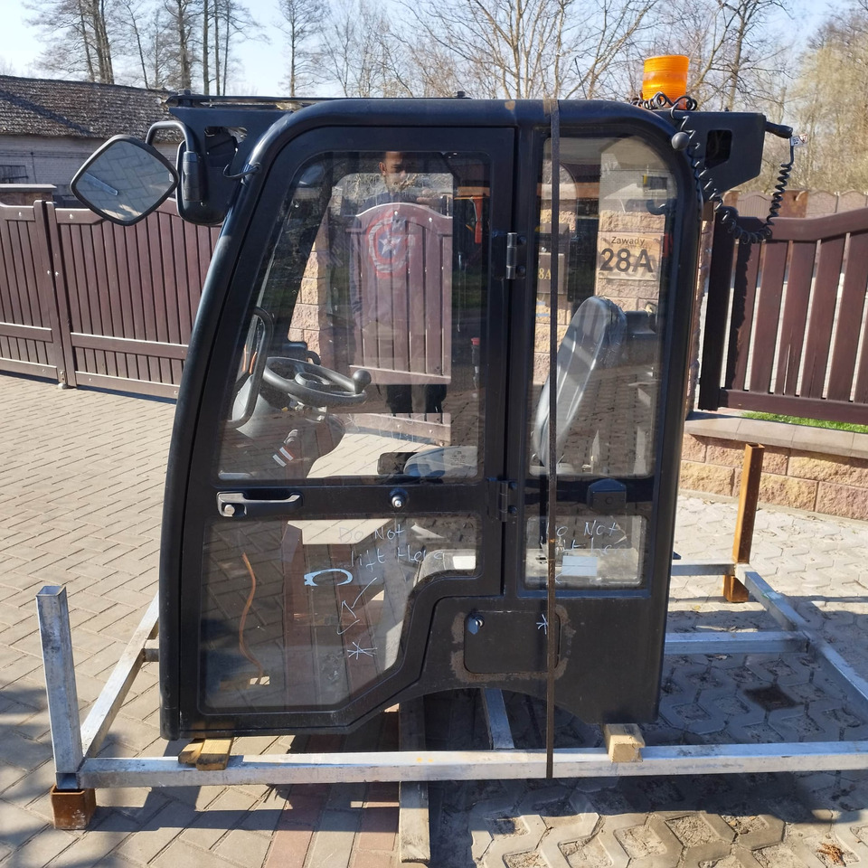JCB 403 - Cabine voor Bouwmachine: afbeelding 4 JCB 403 - Cabine voor Bouwmachine: afbeelding 4