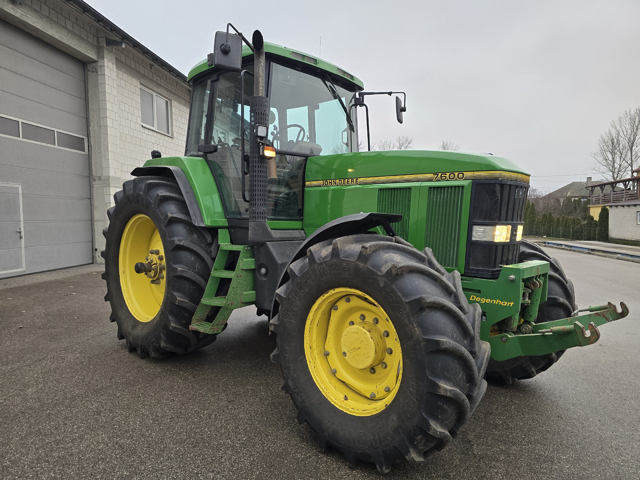 JOHN DEERE 7600 - Tractor: afbeelding 1 JOHN DEERE 7600 - Tractor: afbeelding 1