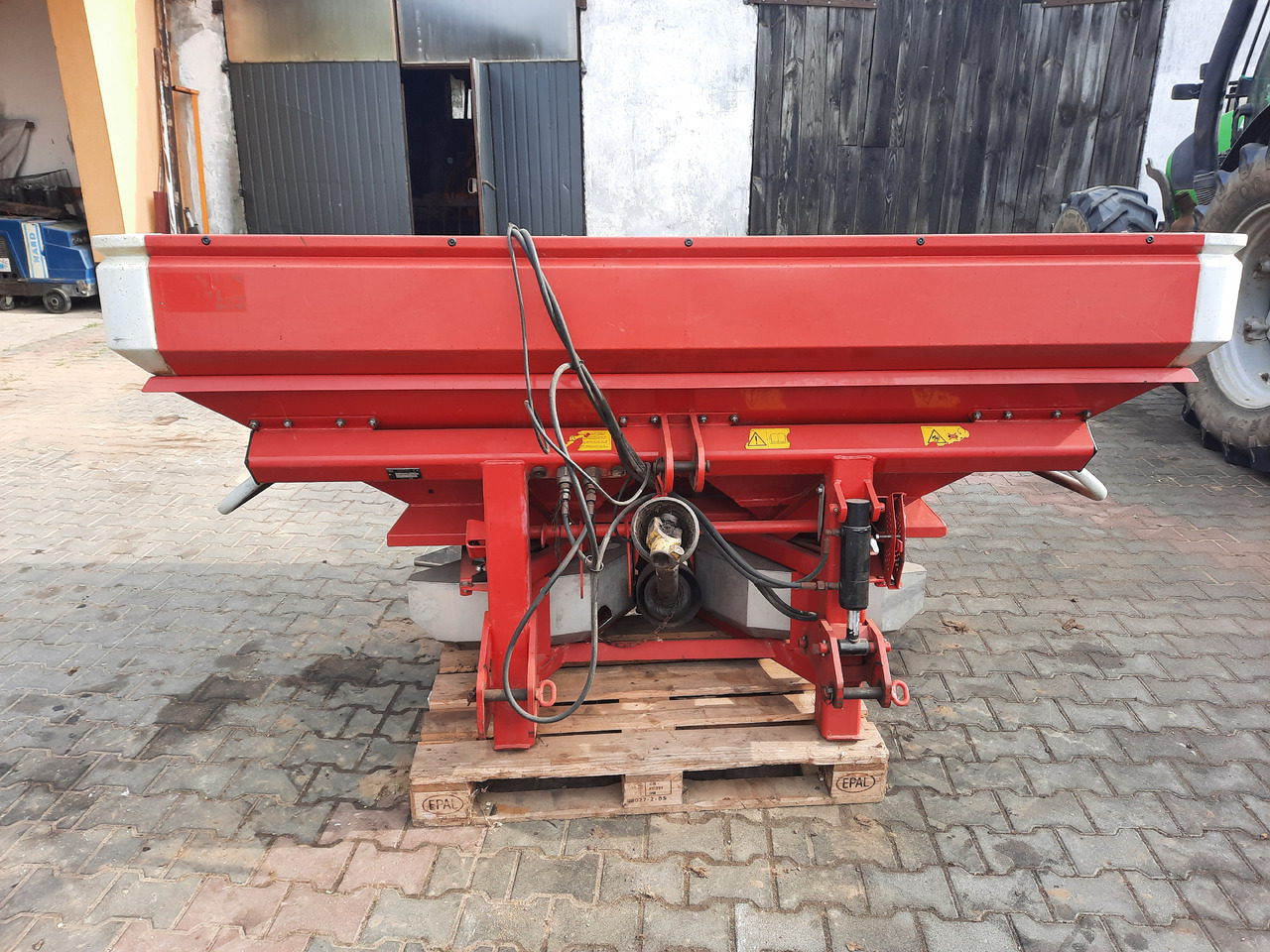 LELY CENTERLINER SX 2000 L - Kunstmeststrooier: afbeelding 4 LELY CENTERLINER SX 2000 L - Kunstmeststrooier: afbeelding 4
