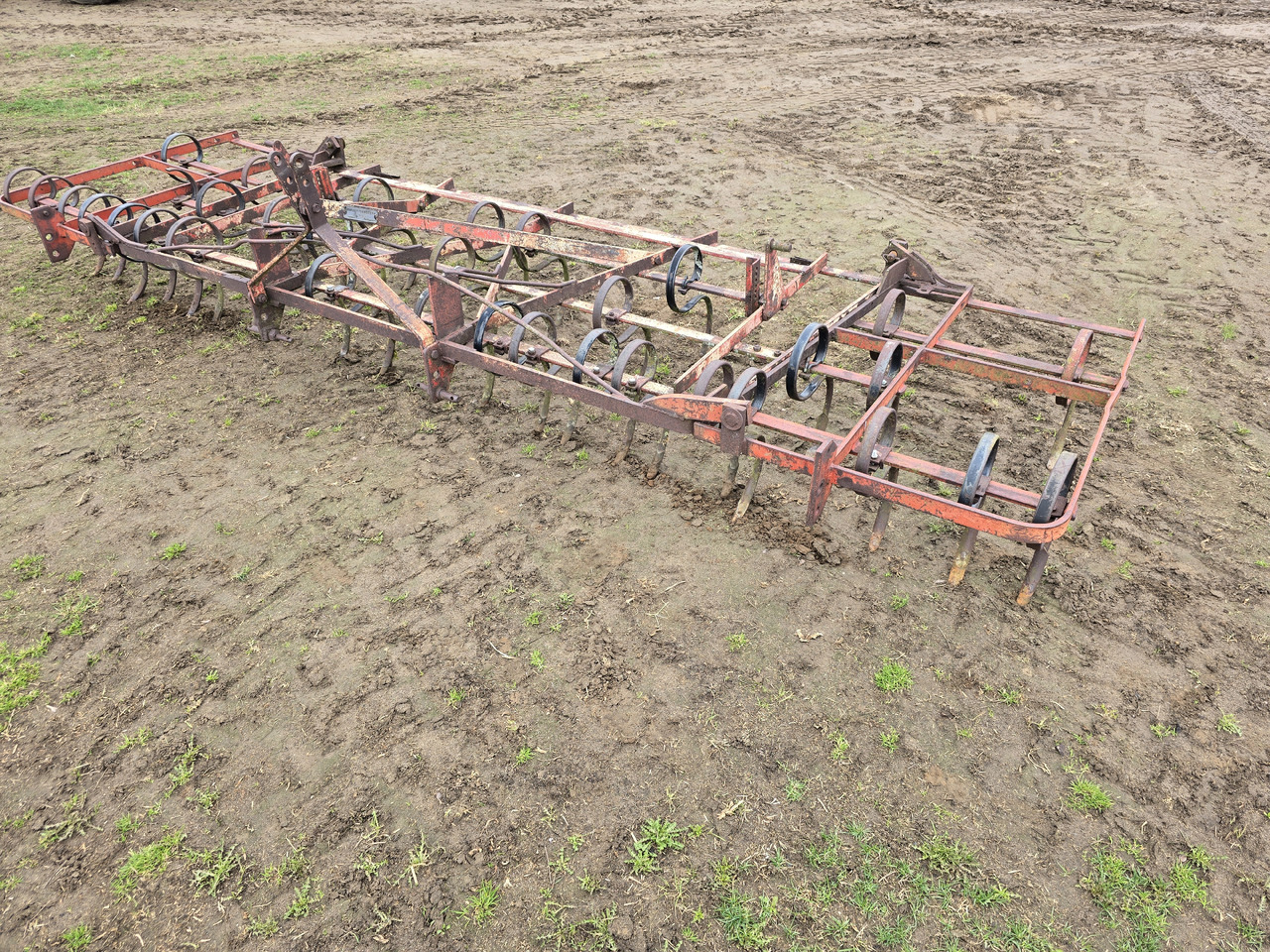 MASSEY-FERGUSON 4-25 MASSEY-FERGUSON 4-25 - Cultivator: afbeelding 1 MASSEY-FERGUSON 4-25 MASSEY-FERGUSON 4-25 - Cultivator: afbeelding 1