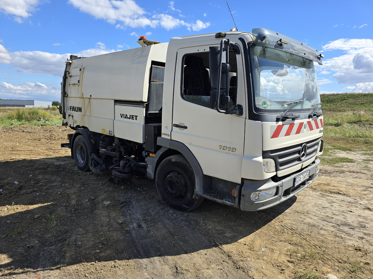 MERCEDES-BENZ Atego - Veegwagen: afbeelding 3 MERCEDES-BENZ Atego - Veegwagen: afbeelding 3