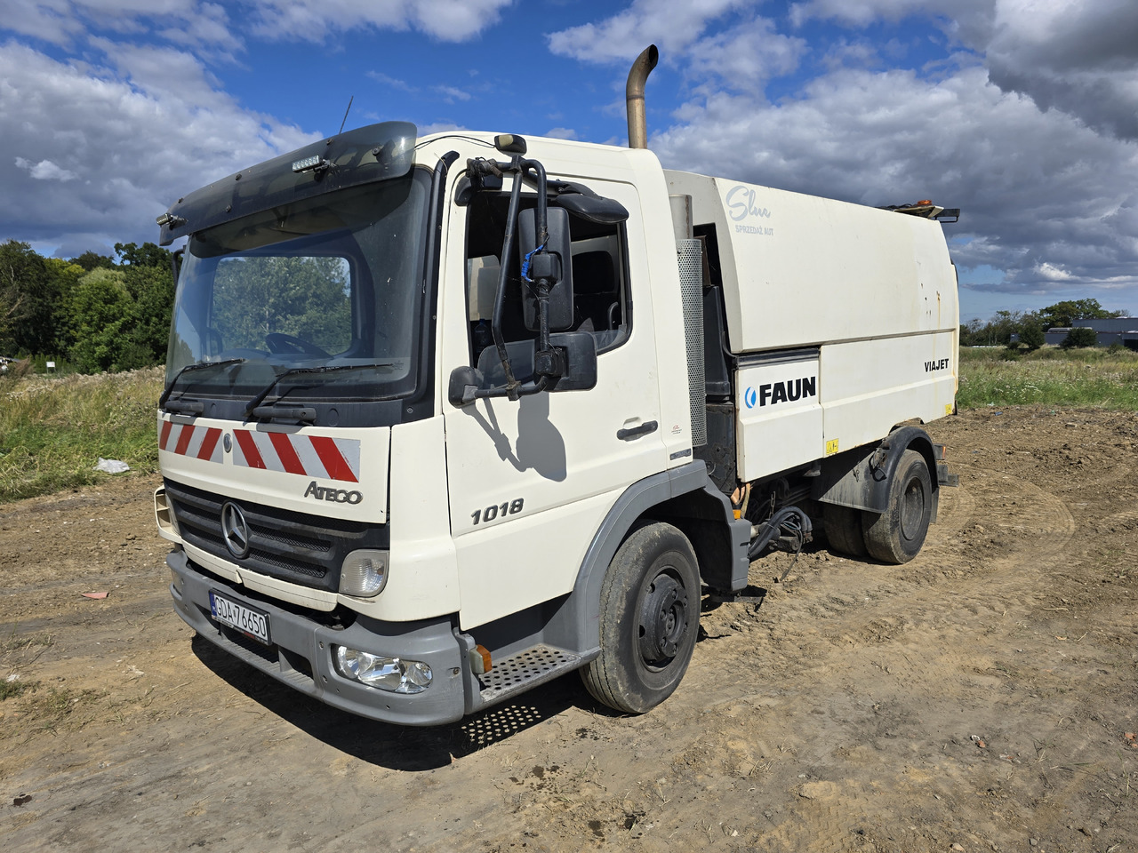 MERCEDES-BENZ Atego - Veegwagen: afbeelding 1 MERCEDES-BENZ Atego - Veegwagen: afbeelding 1