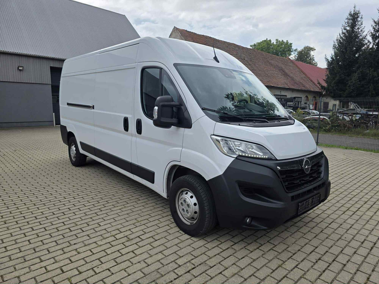 Opel Movano - Gesloten bestelwagen: afbeelding 2 Opel Movano - Gesloten bestelwagen: afbeelding 2