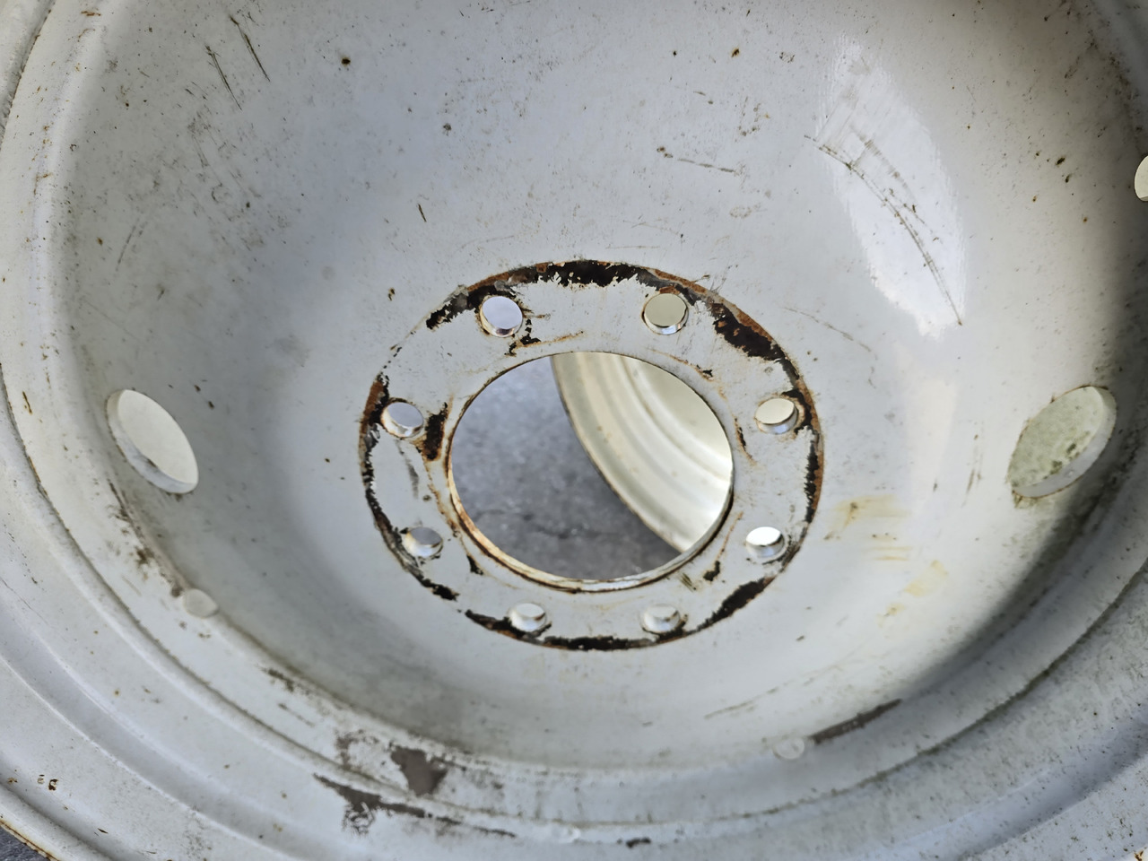 Titan W15LX28, piasta 150 mm - Complete wiel voor Landbouwmachine: afbeelding 5 Titan W15LX28, piasta 150 mm - Complete wiel voor Landbouwmachine: afbeelding 5