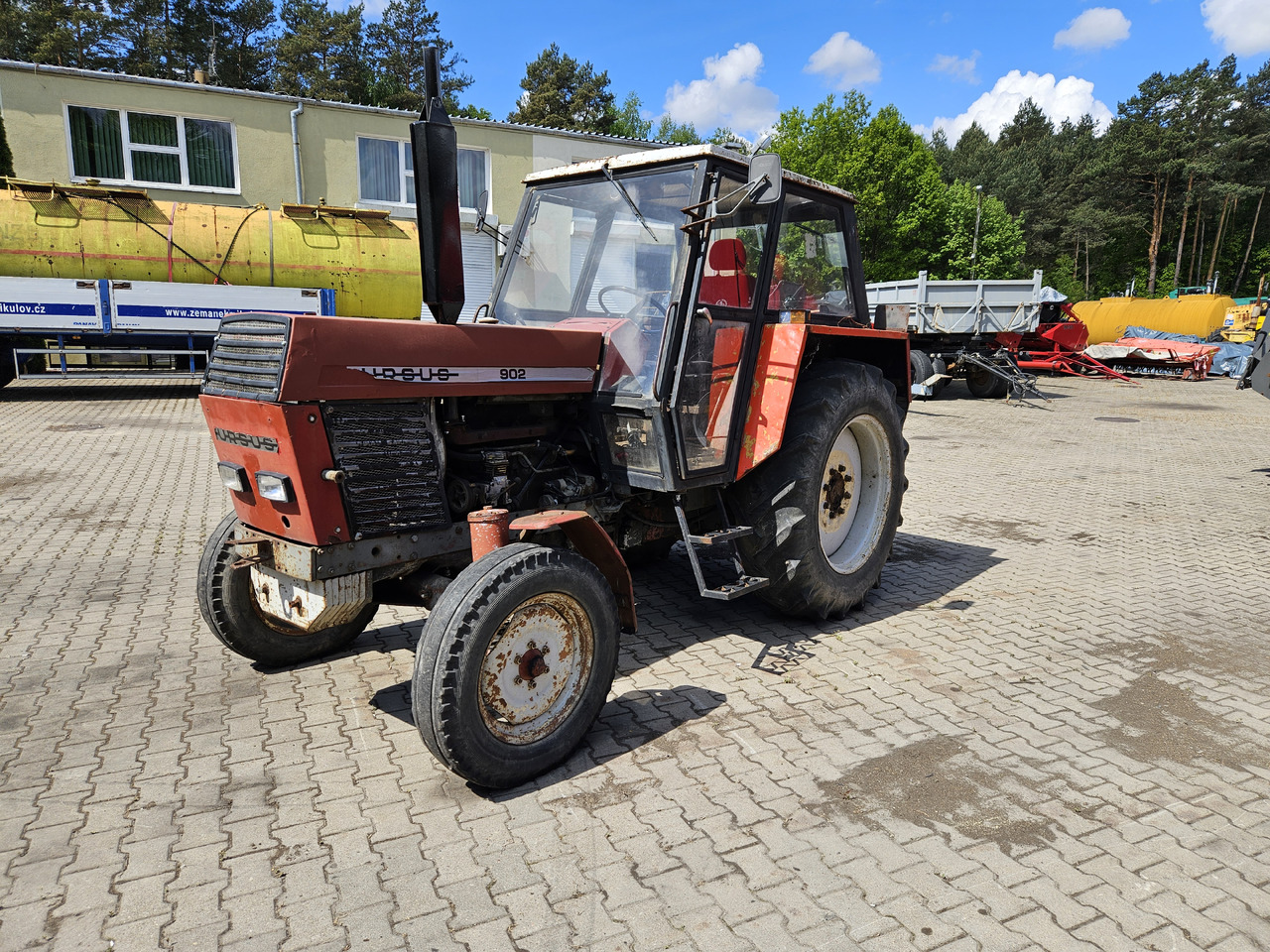 Ursus C-385 - Tractor: afbeelding 1 Ursus C-385 - Tractor: afbeelding 1