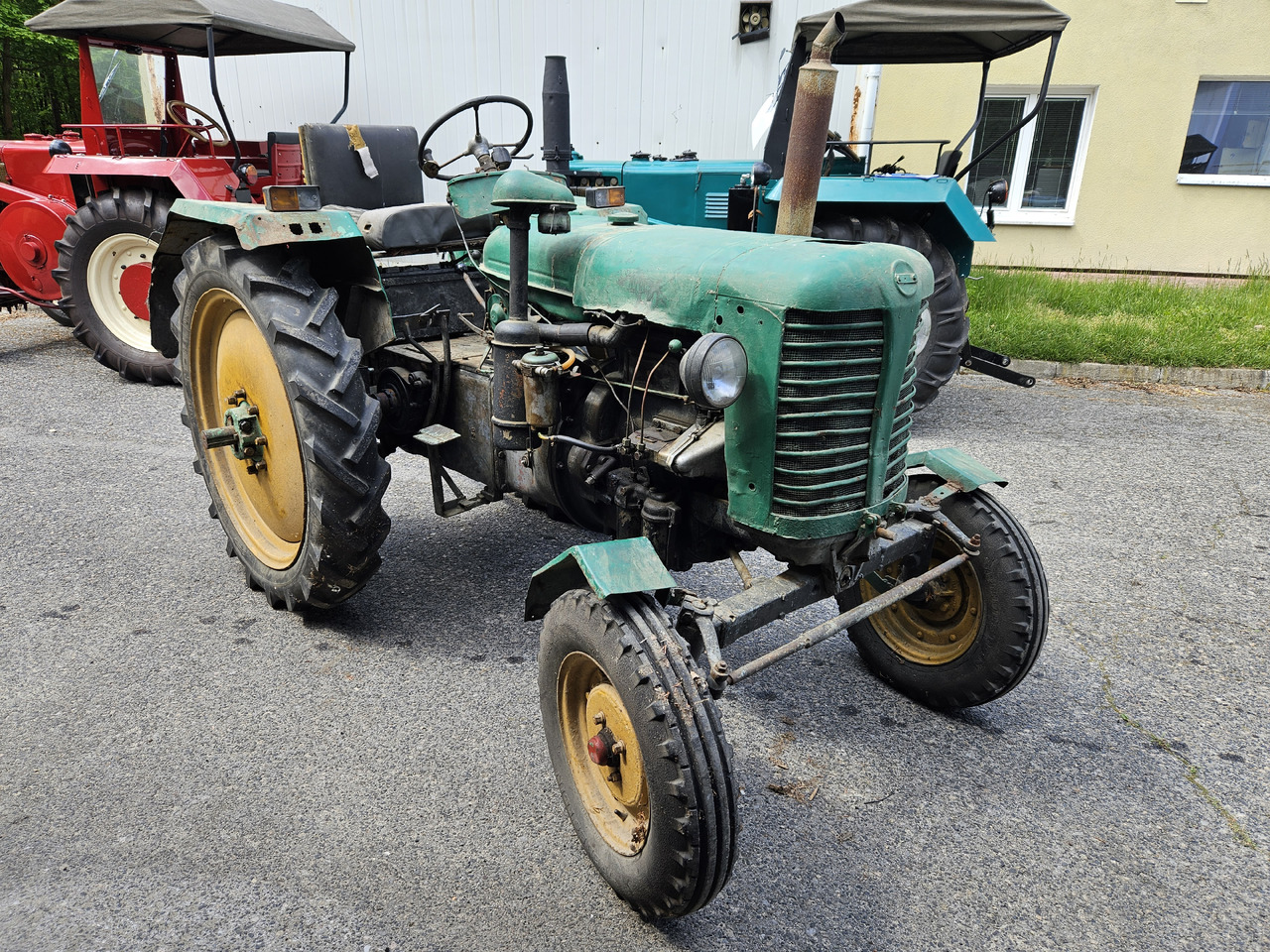 Zetor 25 - Tractor: afbeelding 2 Zetor 25 - Tractor: afbeelding 2