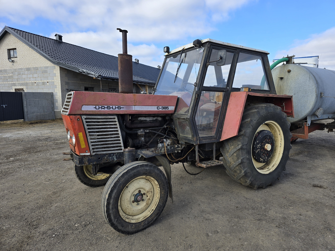 Ursus C-385 - Tractor: afbeelding 2 Ursus C-385 - Tractor: afbeelding 2