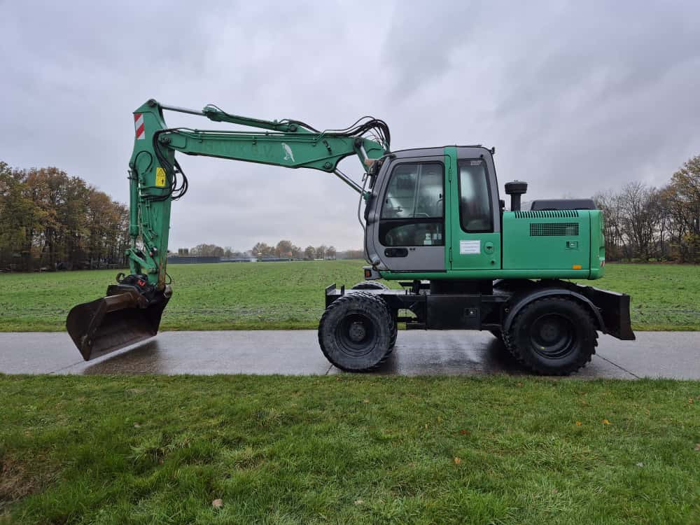 HITACHI ZX 130 W - Mobiele graafmachine: afbeelding 1 HITACHI ZX 130 W - Mobiele graafmachine: afbeelding 1