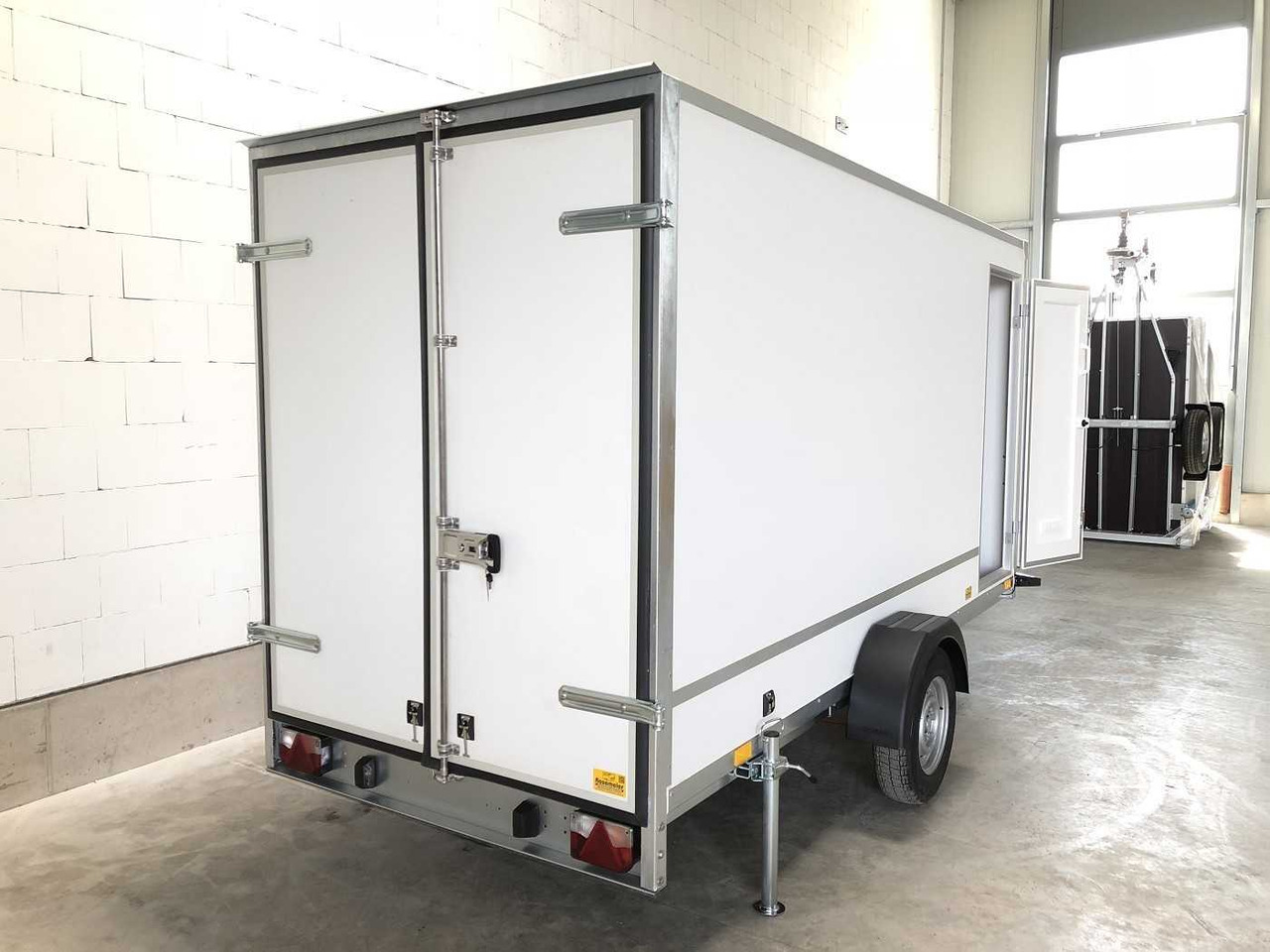 BLYSS F1336HD Seitentür Kofferanhänger - Gesloten aanhangwagen: afbeelding 3 BLYSS F1336HD Seitentür Kofferanhänger - Gesloten aanhangwagen: afbeelding 3