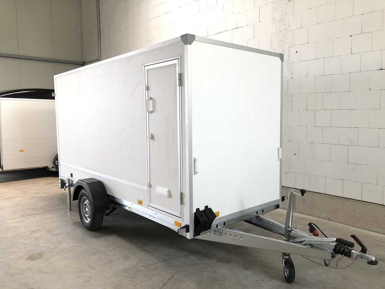 BLYSS F1336HD Seitentür Kofferanhänger - Gesloten aanhangwagen: afbeelding 4 BLYSS F1336HD Seitentür Kofferanhänger - Gesloten aanhangwagen: afbeelding 4