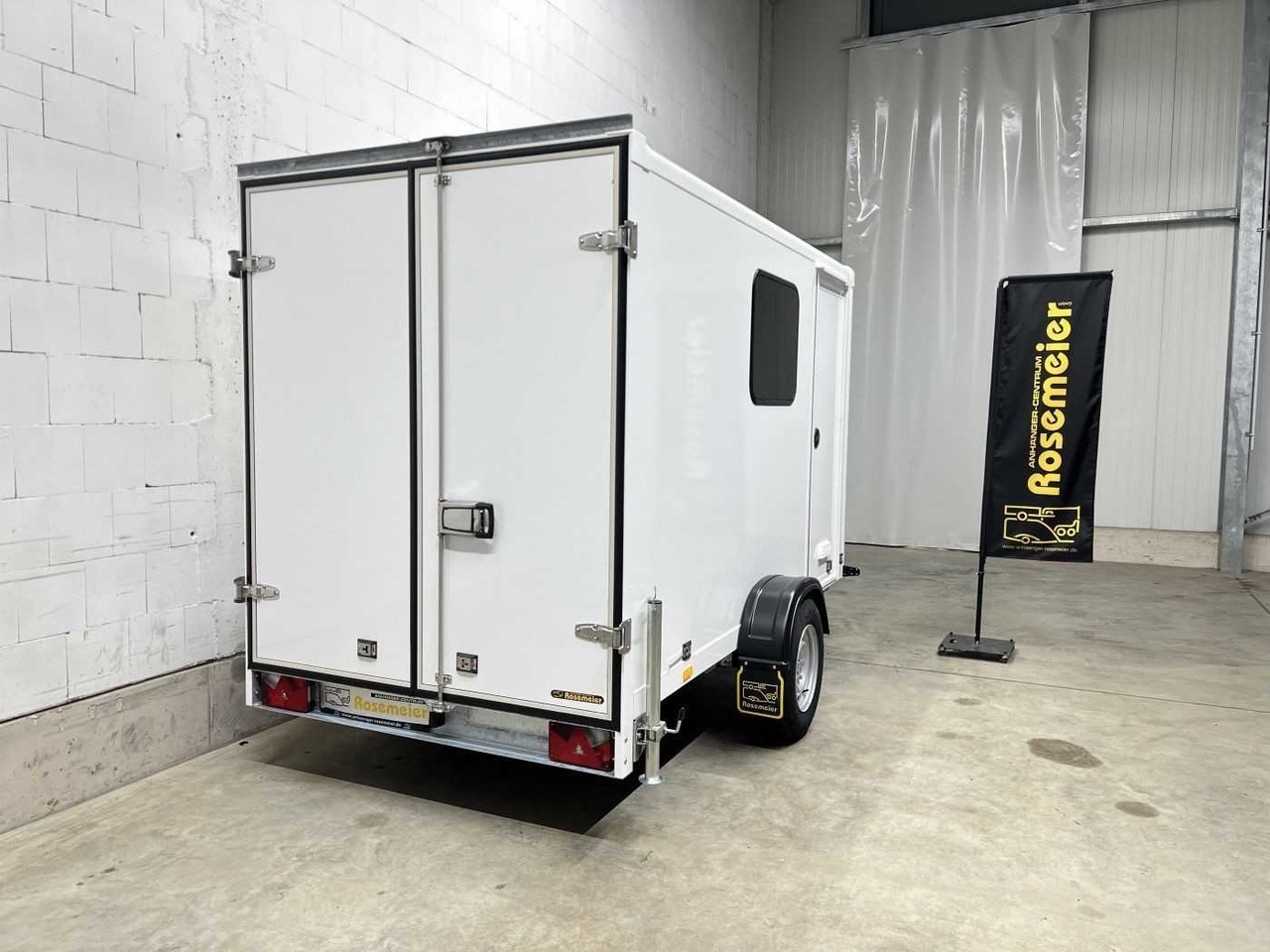 BLYSS FS1330/180HL Tür Fenster Kofferanhänger - Gesloten aanhangwagen: afbeelding 5 BLYSS FS1330/180HL Tür Fenster Kofferanhänger - Gesloten aanhangwagen: afbeelding 5