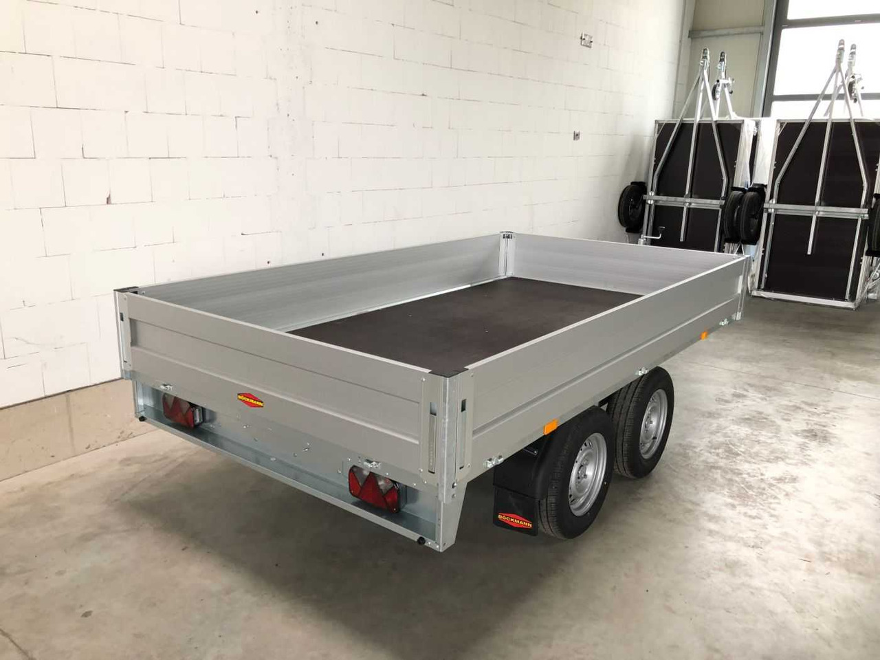 BOECKMANN HL-AL 3218/27 Eco XXL Hochlader - Open/ Plateau aanhangwagen: afbeelding 4 BOECKMANN HL-AL 3218/27 Eco XXL Hochlader - Open/ Plateau aanhangwagen: afbeelding 4