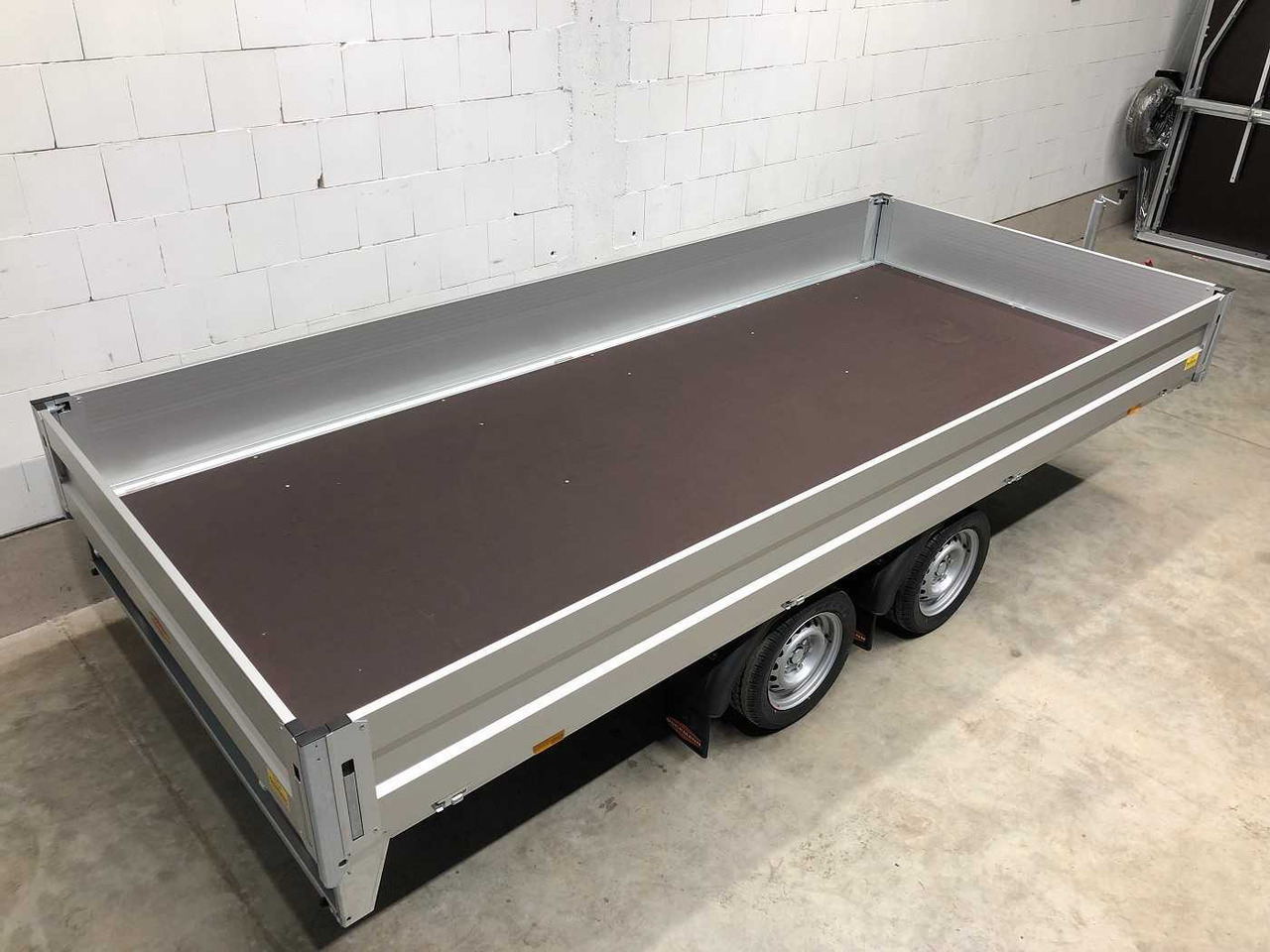BOECKMANN HL-AL 4118/27 F Hochlader - Open/ Plateau aanhangwagen: afbeelding 5 BOECKMANN HL-AL 4118/27 F Hochlader - Open/ Plateau aanhangwagen: afbeelding 5