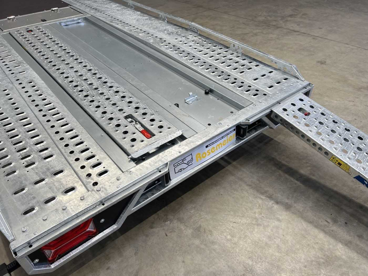 BRIAN_JAMES T Transporter 231-4520-30-2-10 Autotransporter - Autotransport aanhangwagen: afbeelding 4 BRIAN_JAMES T Transporter 231-4520-30-2-10 Autotransporter - Autotransport aanhangwagen: afbeelding 4